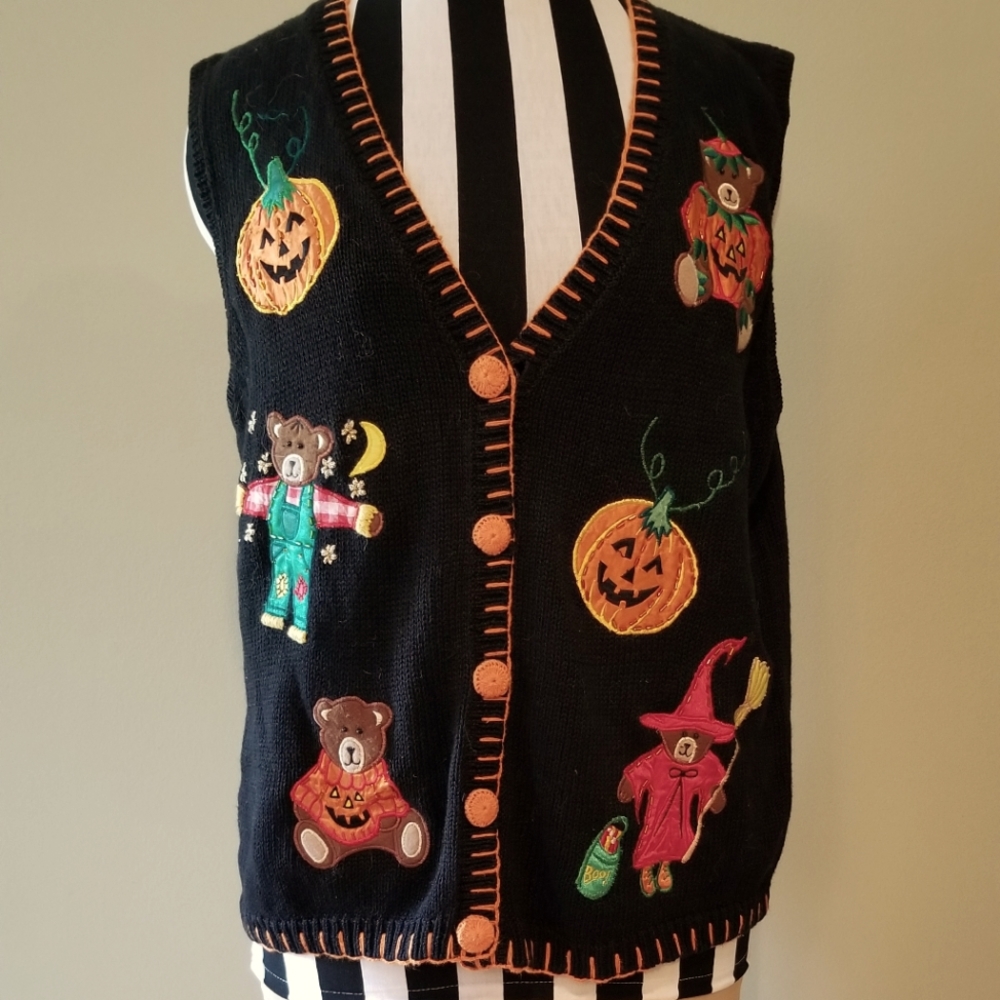 VINTAGE EMBROIDERED HALLOWEEN BEARS SWEATER VEST